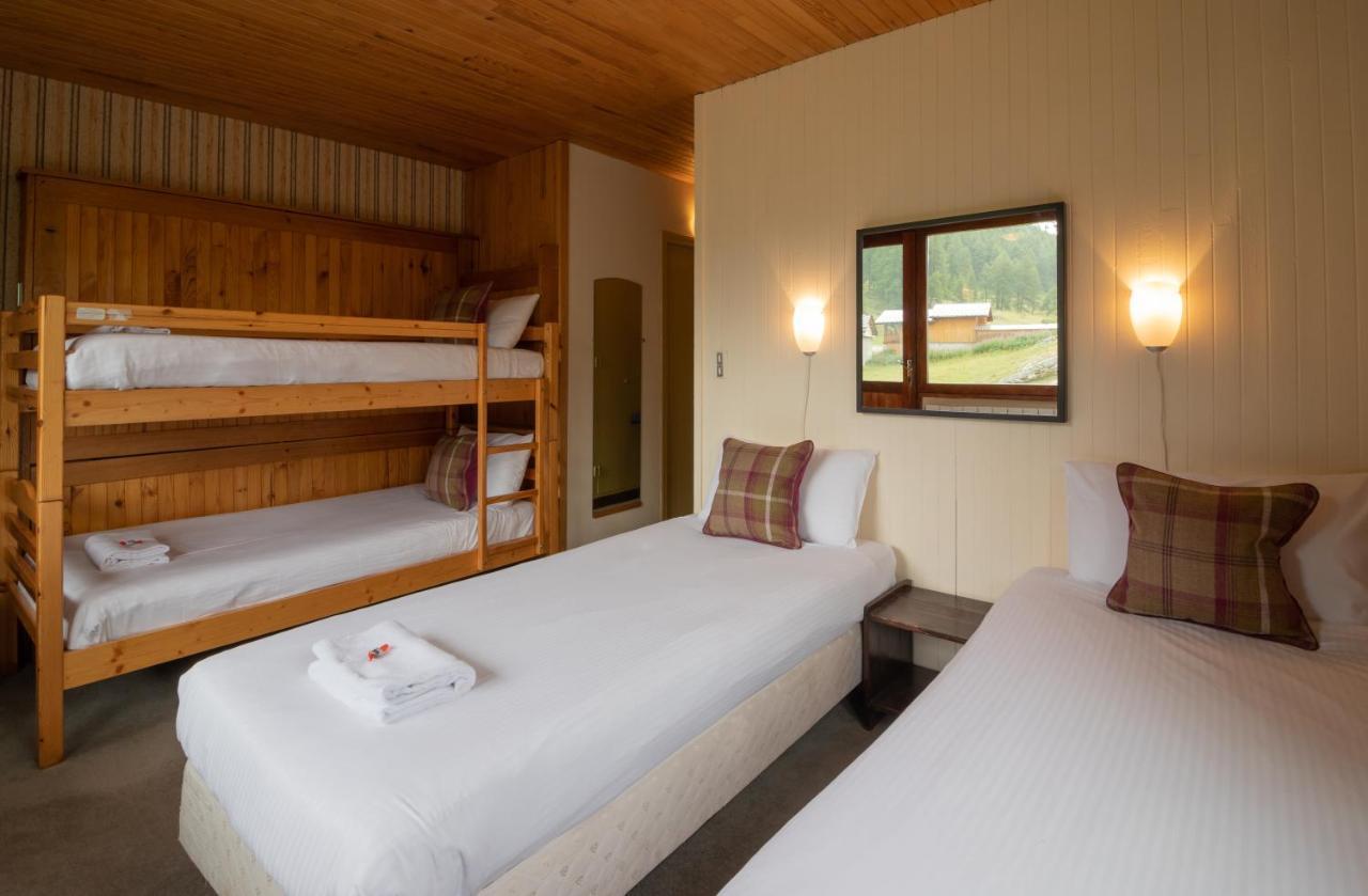 Chalet Les Melezes Bed & Breakfast Tignes Exterior photo